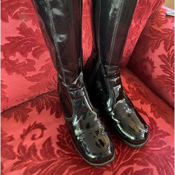 Black Patton GoGo/Moto heeled boots. - Picture 4 of 6